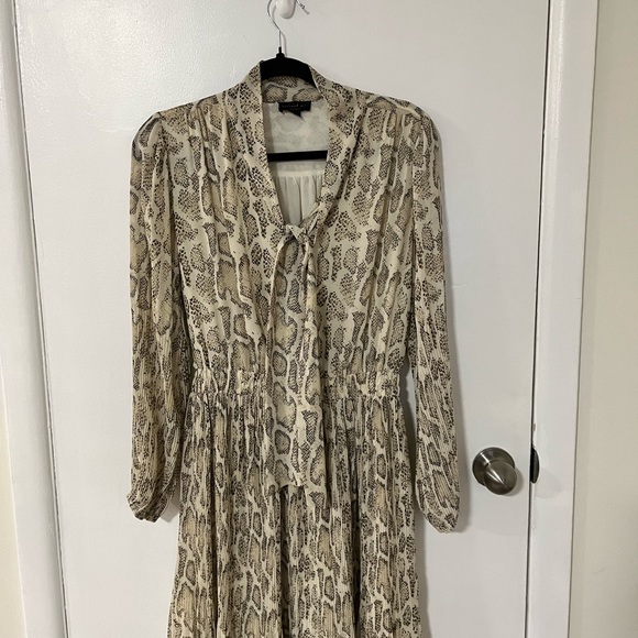 CURRENT AIR DRESS - Picture 1 of 2